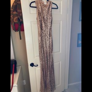 Sequence gown with open back Size small